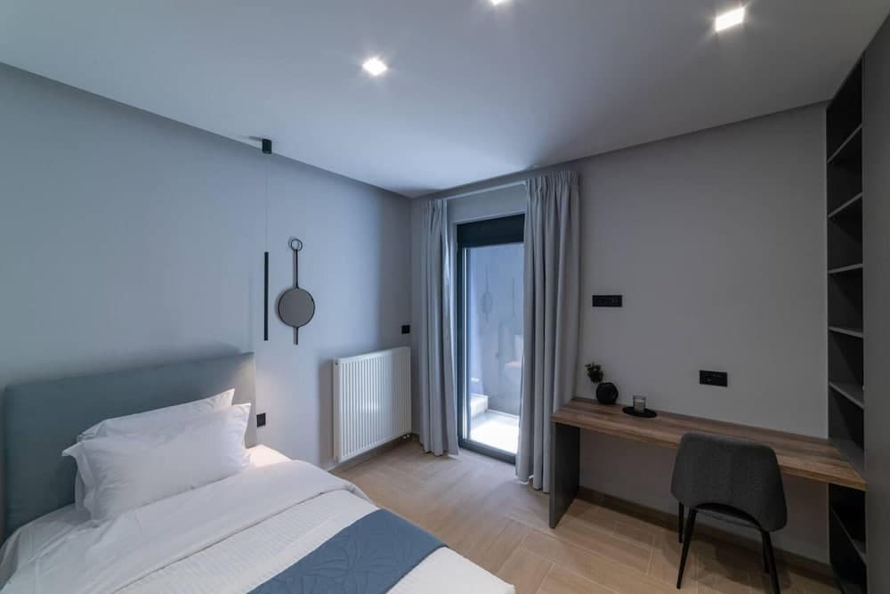 Inviting 4-bed Villa Lia in Vathianos Kampos