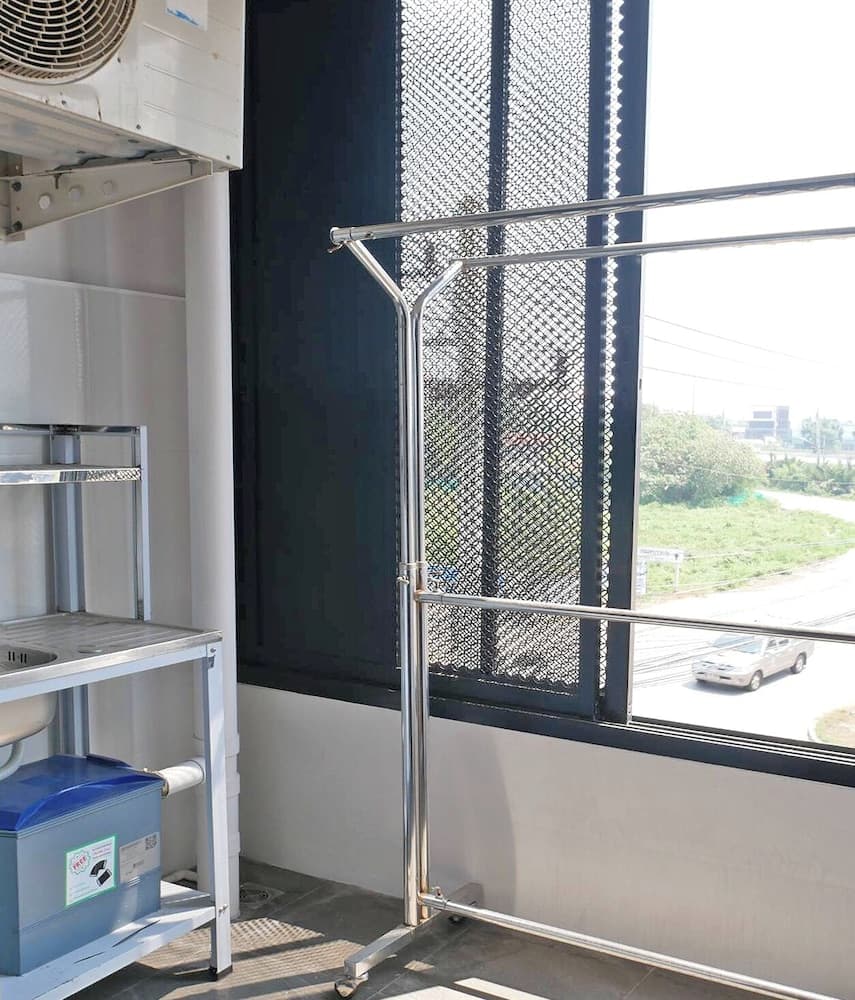 The Bedrooms Maeklong Service Apartment