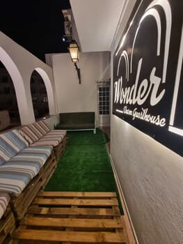 Wonder Charm Guesthouse