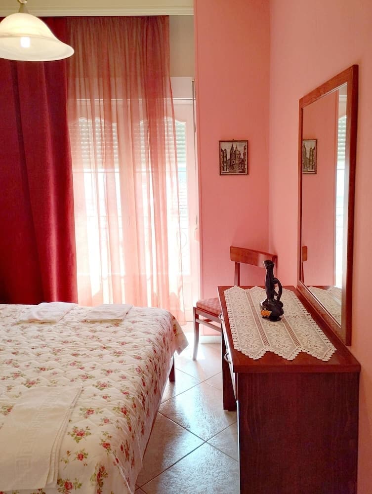 Joanna House in Volos