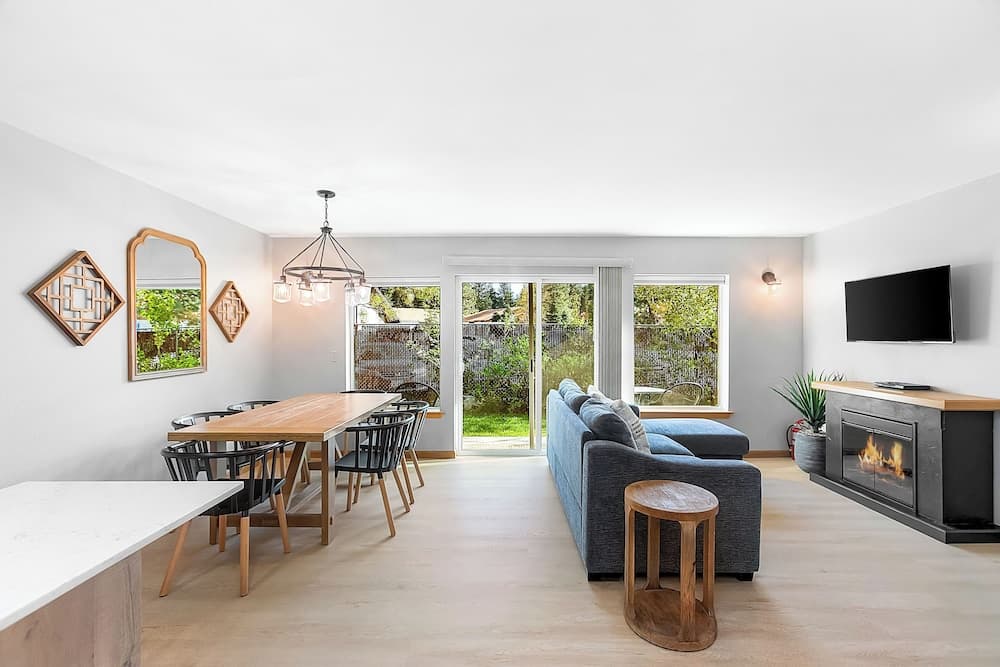 Icicle Village Blizzard Pool Parking