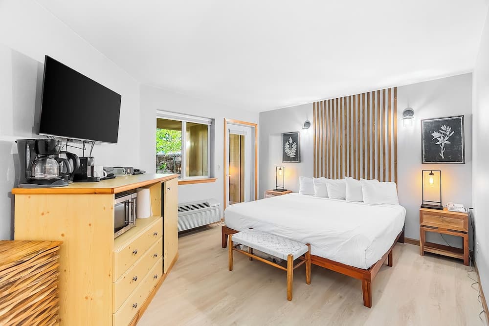 Dasha's Snowboard Track - Icicle Village