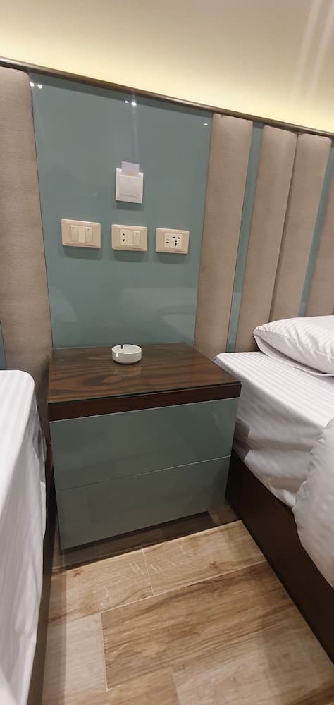 Grand Bayan Hotel at Nile Plaza