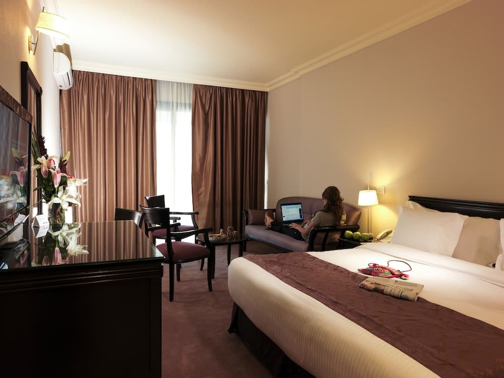 One to One Hotel & Apartments