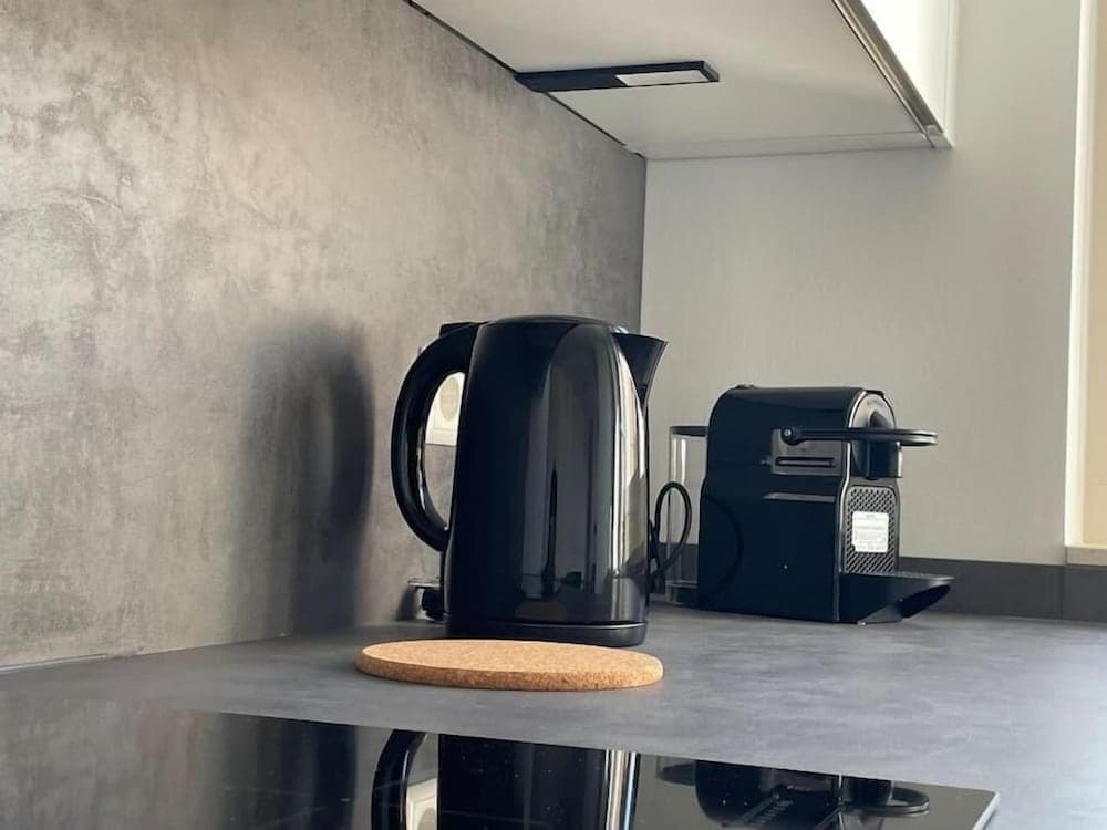 1 bedroom in Center-Terrace & Parking