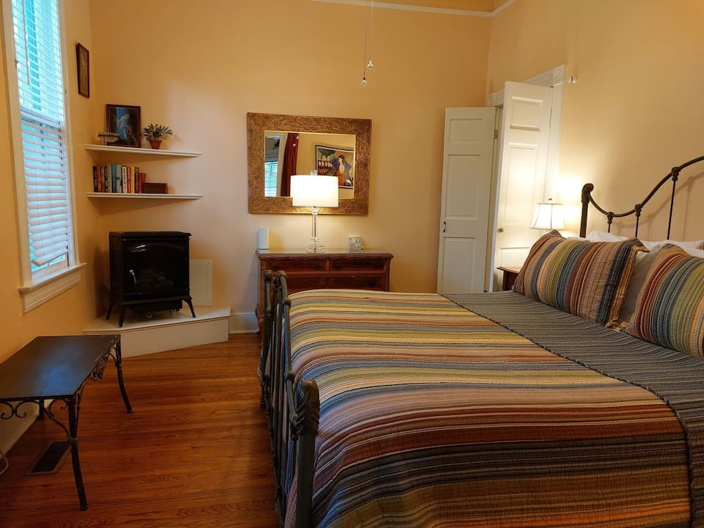 Urban Cottages of Little Rock