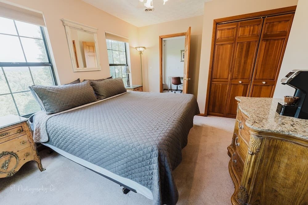 The Rose 5 Bedroom Cabin by RedAwning