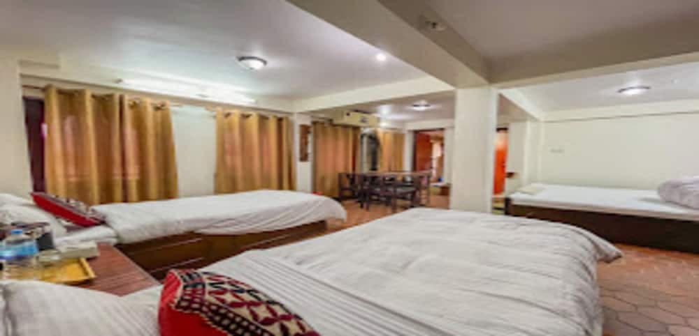 MeroStay 222 Guest House DD