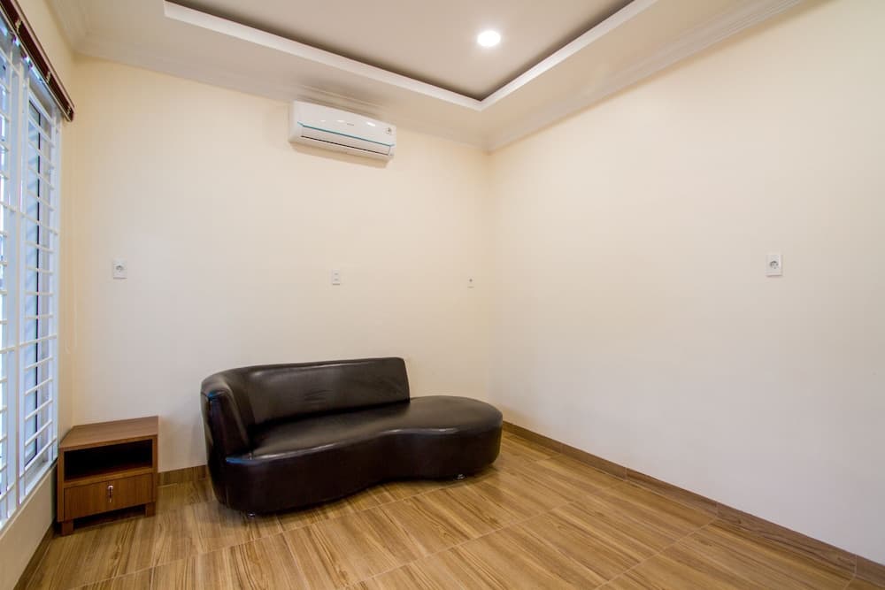 Hotel O Adam Malik Guesthouse Near Stasiun Medan