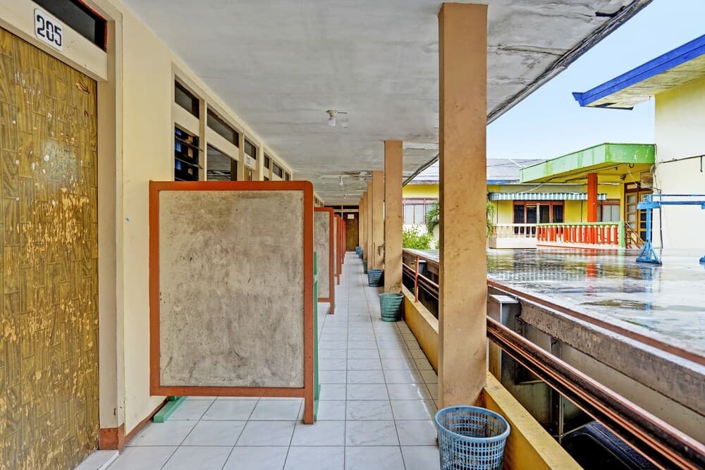 OYO 2708 Hotel Kemuning Syariah