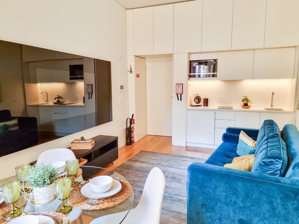 Inspiring City Center Apartment