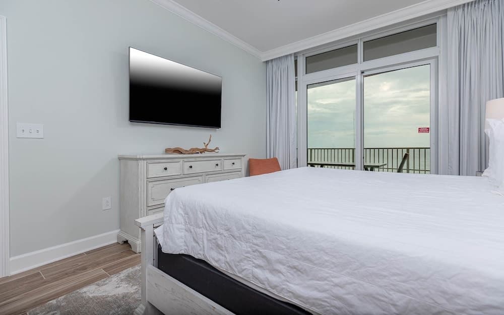 Phoenix Gulf Towers 704 4 Bedroom Condo