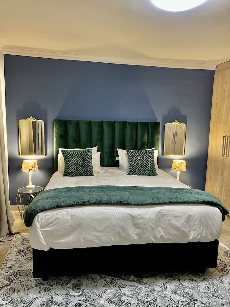 435 on vale boutique aparthotel