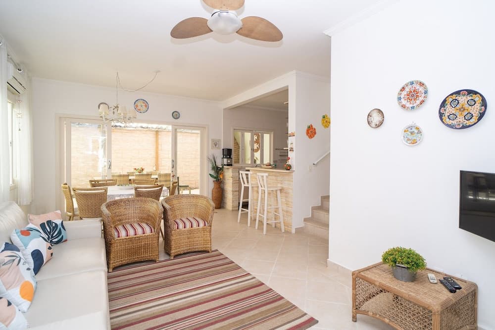 Casa aconchegante Cond. fechado Juquehy