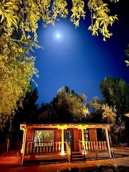 RED RIVER LUXURY SUITES