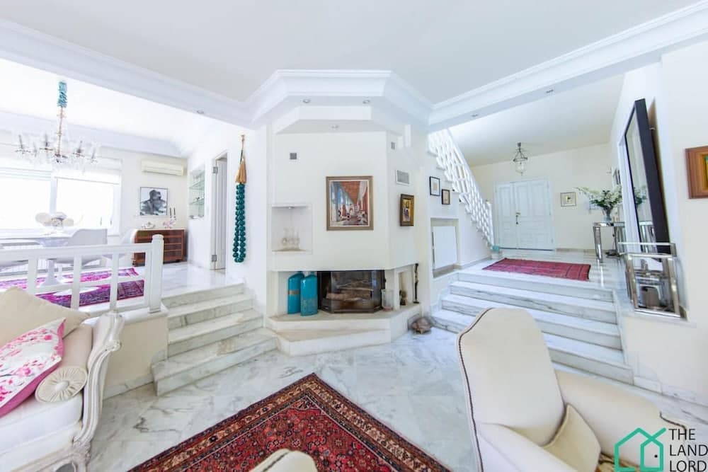 Villa de Luxe Gammarth Avec Piscine