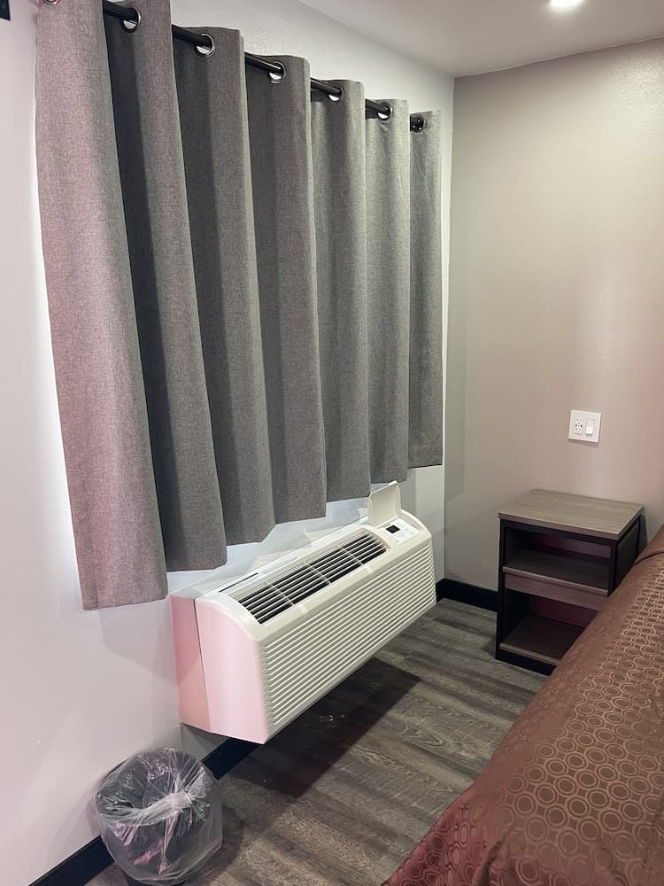 Welcome Inn & Suites