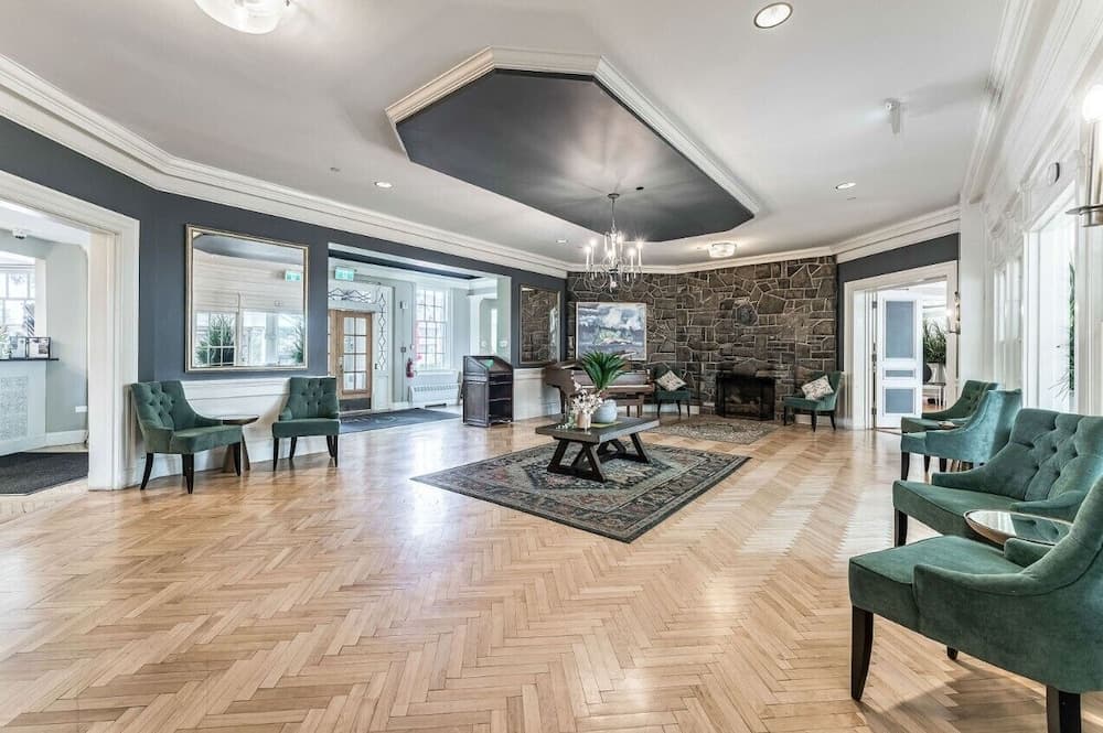 The Inn on Officers Garden