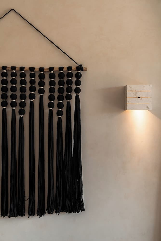 NIKEN BEACHFRONT HOTEL