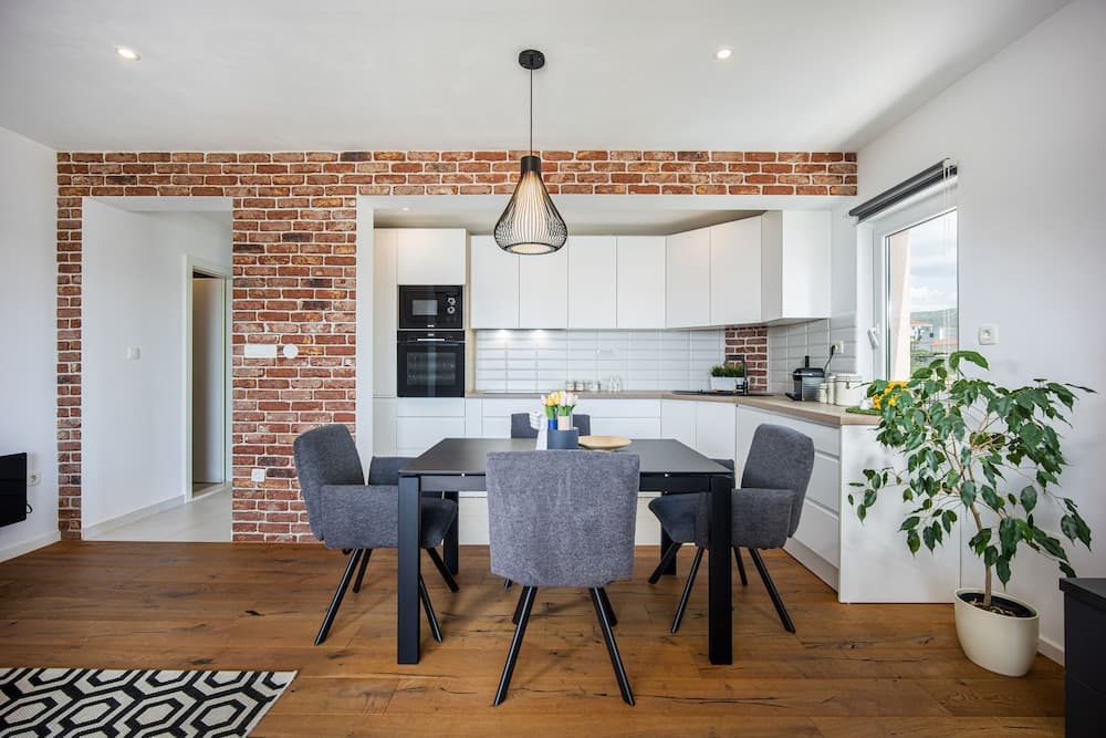 Sea you soon by the beach 2bedroom suite