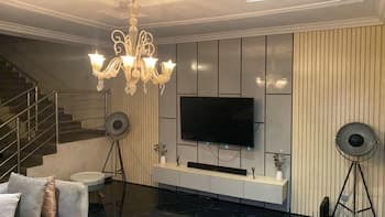 Lovely nb 3-bed House in Opebi