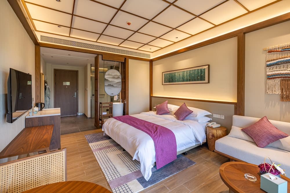 Hotels in Lady Island Resort