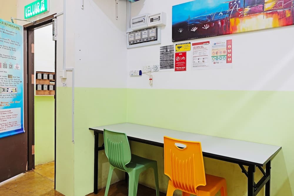 SPOT ON 89805 The Traveler Home