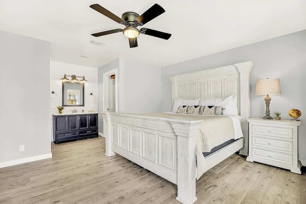 Wanderlust #1 Hot Tub Shared Outdoor Space