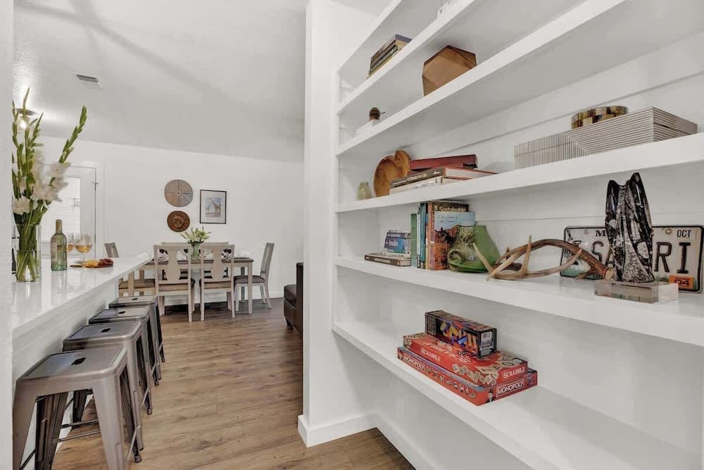 Wanderlust #2 Hot Tub Shared Outdoor Space