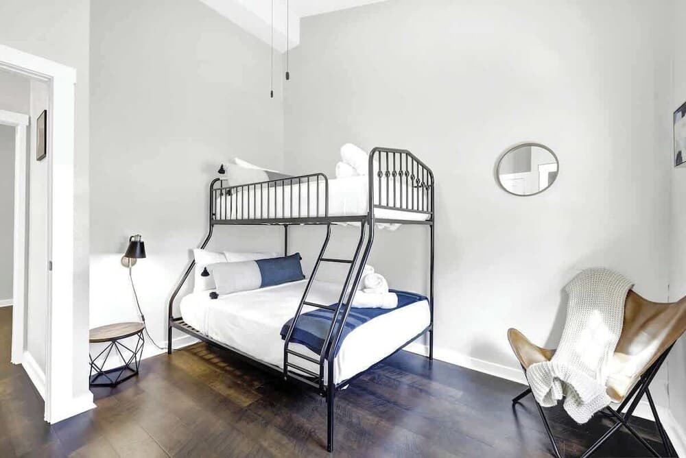 Olive St Ranch With Hottub-grill and Party Barn