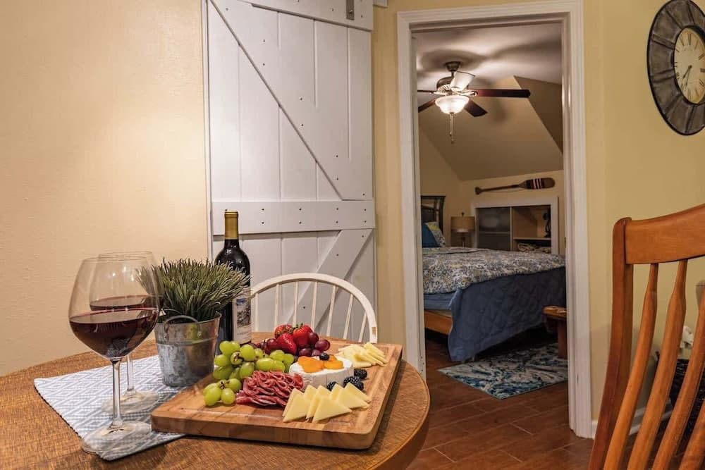 Red Bird Cabin Studio Retreat