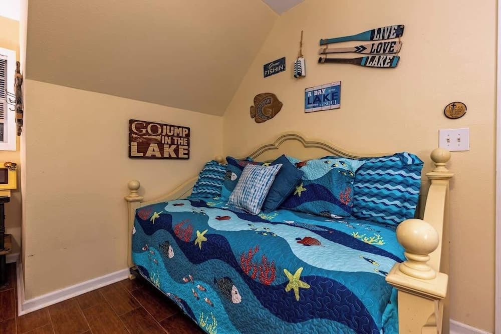 Red Bird Cabin Studio Retreat