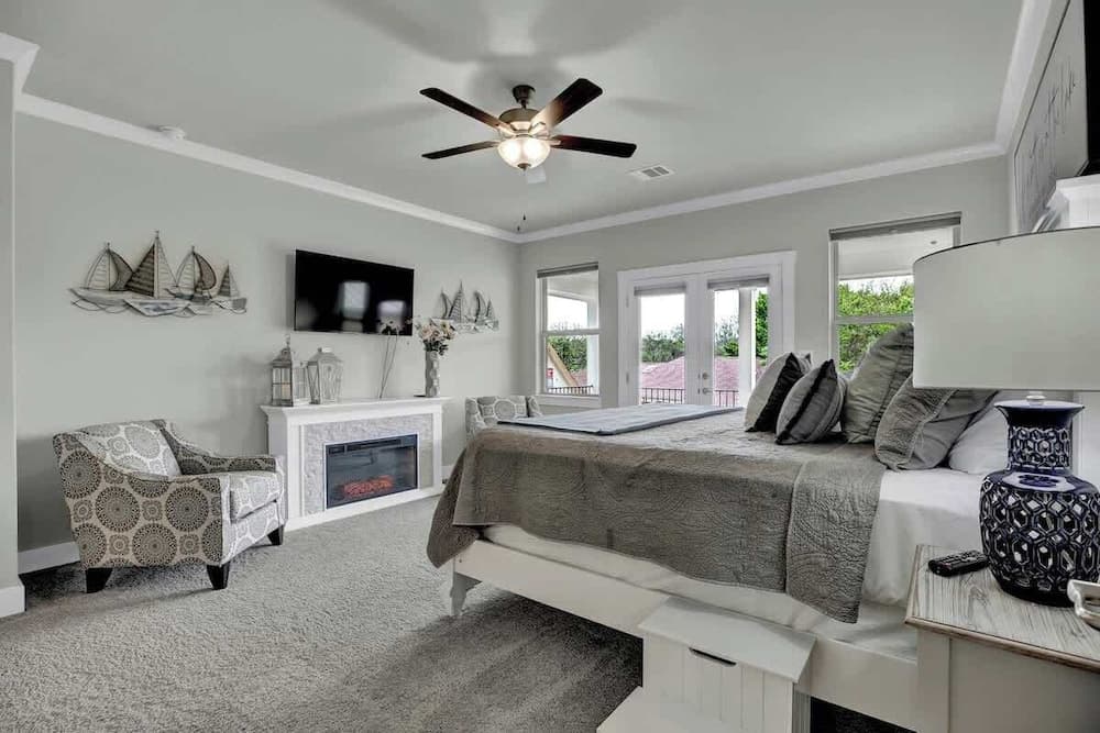 Stunning Luxury Home on Lake Lbj!