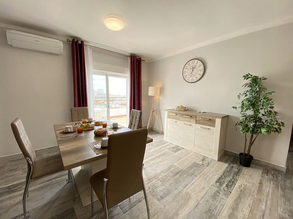 Quarteira Ocean Breeze 2 by Homing