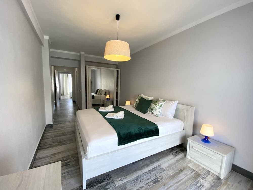 Quarteira Ocean Breeze 2 by Homing