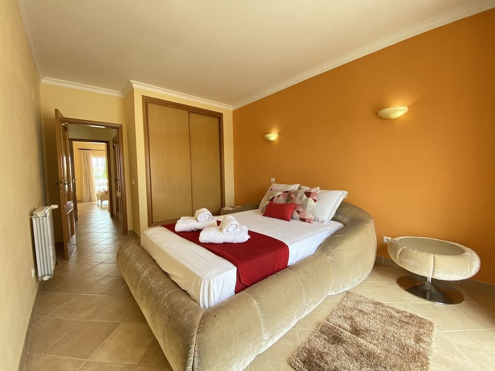 Pêra Amazing Villa With Pool by Homing