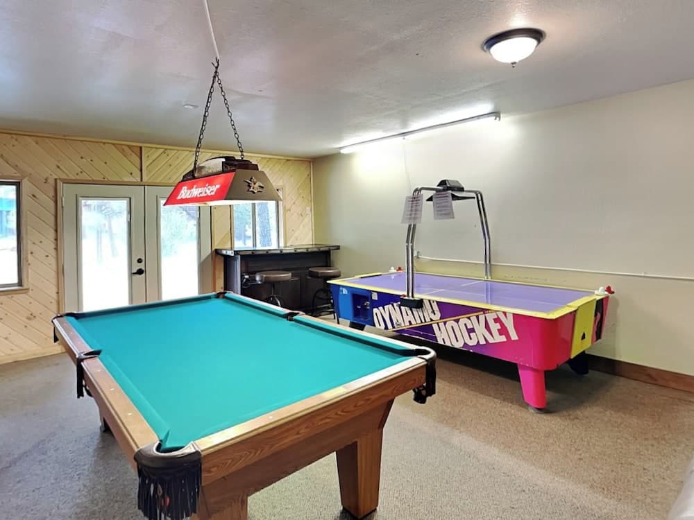 Indianhead Lodge by Ruidoso Vacation Rentals