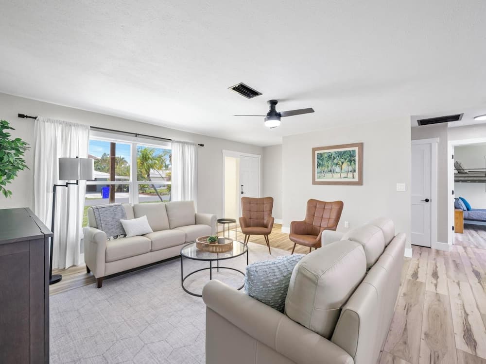 Salty Sunrise by Distinctive Beach Rentals