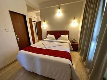 Hotel Sandesh Palace