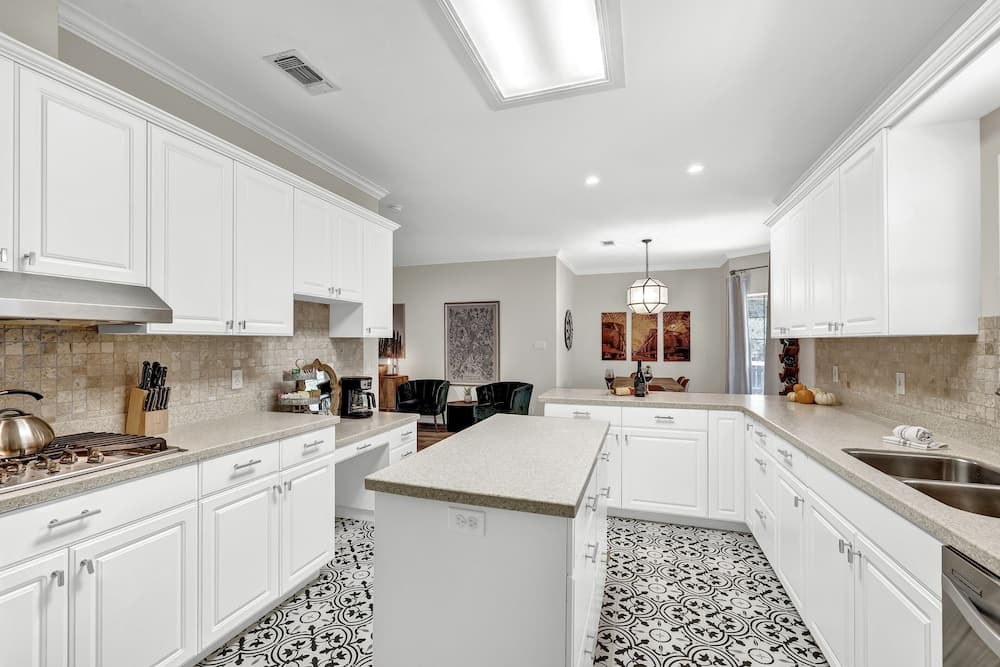 Amazing Haus With Fire Pit! - 2 Mins to Main St!