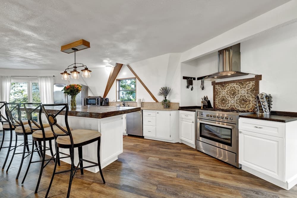 Unique Geodesic Dome House 5 mi to Dntwn Fred!