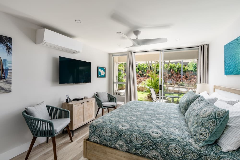 Stunning Modern Beachfront Resort Vistas