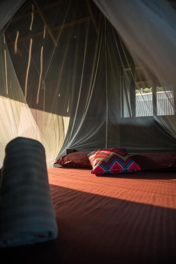 Harrera Perhentian Long Beach