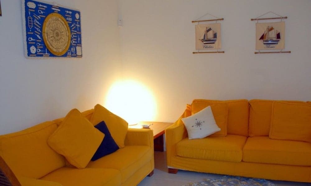 Elegant Villa a few Meters From the Beach