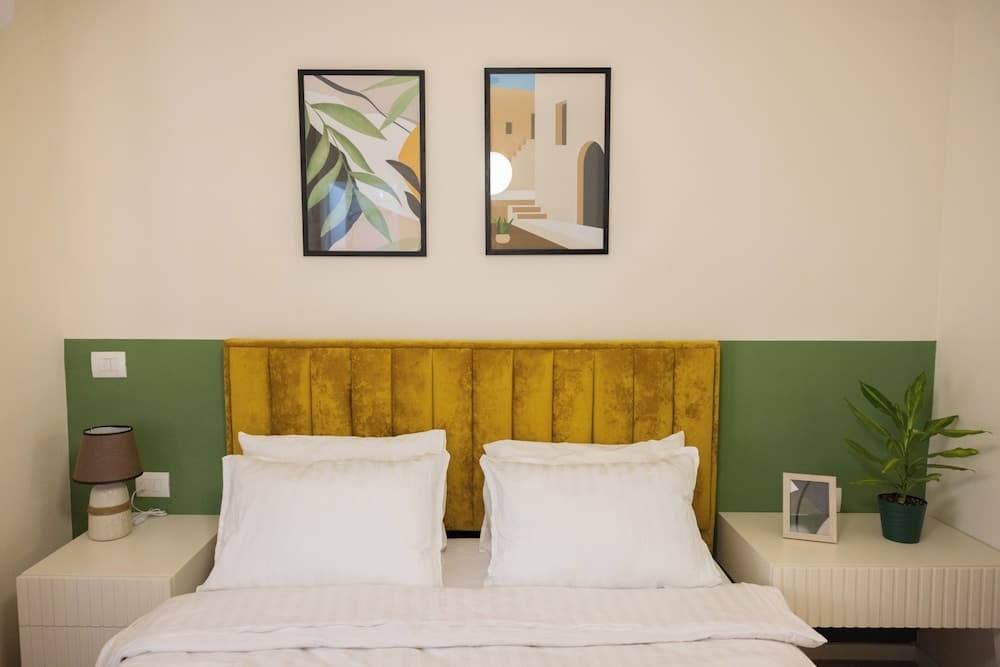 Room in Apartment - Three Doors Apartments, Papaya 1-bedroom Apartment