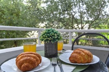 Flat w Balcony Garden 5 min to Ulcinj Long Beach
