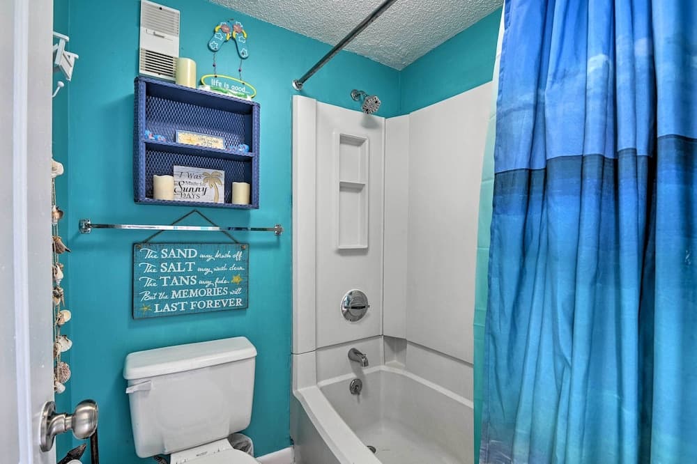 Lovely Resort Studio w/ Balcony & Ocean Views