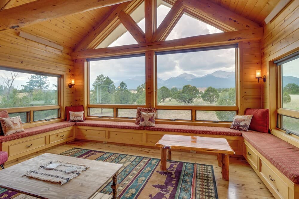 8696: 360 Mtn View & On-site Hiking!