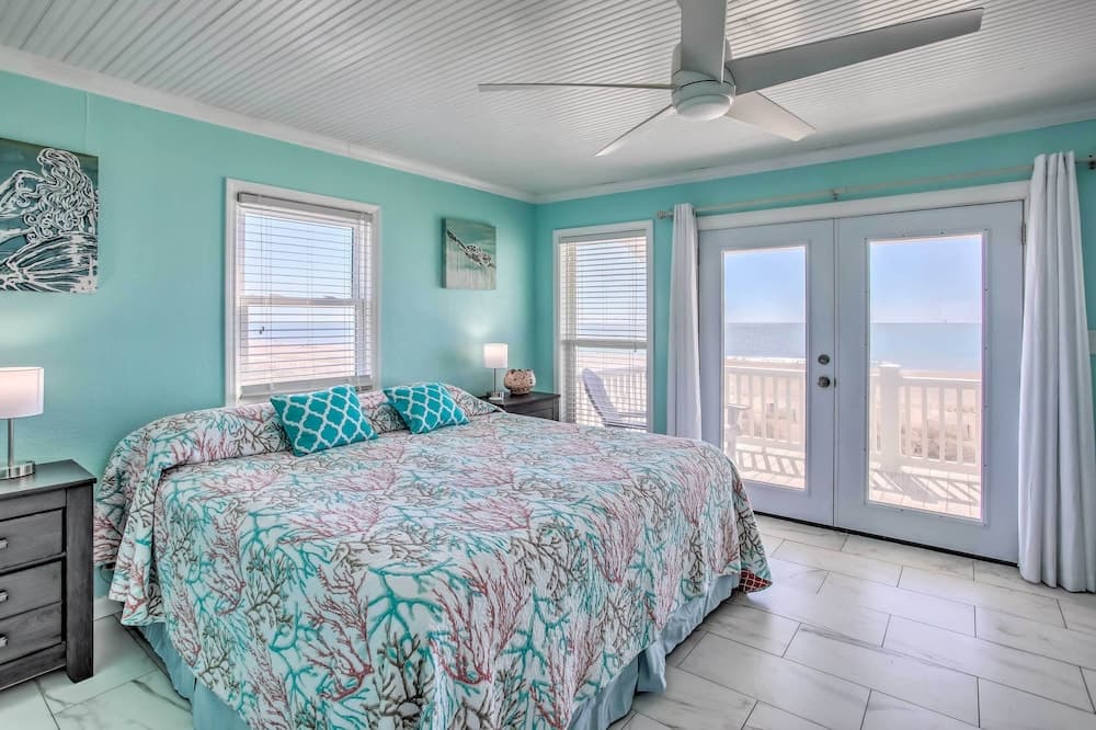 Marvelous Oceanfront Home w/ Stunning Views