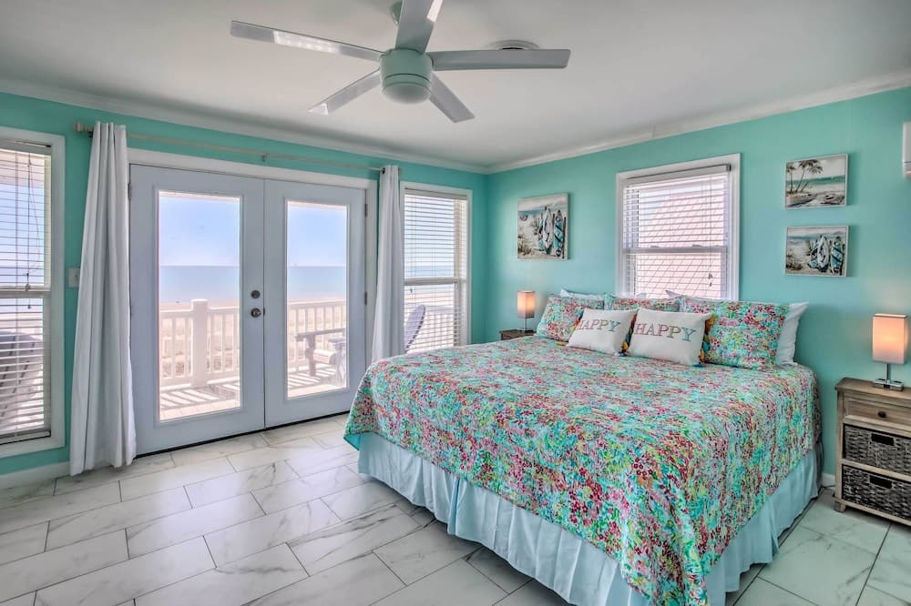 Marvelous Oceanfront Home w/ Stunning Views